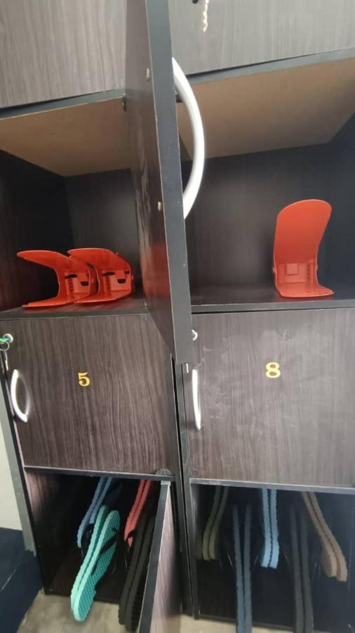 הוסטל ג'ורג' טאון 246Housecafe מראה חיצוני תמונה